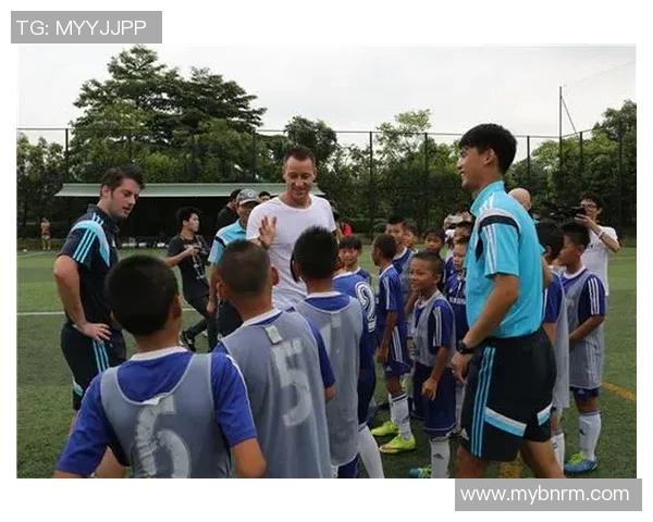 如何在比赛和活动中与足球明星亲密接触的实用指南