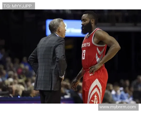 勇士与火箭激战四月一日赛场巅峰对决精彩纷呈引发球迷热议