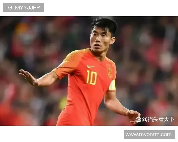 中国足球明星因伤缺席重要比赛引发球迷热议与媒体关注